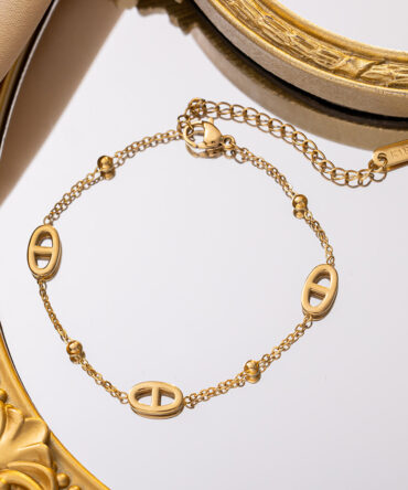 Golden Link Charm Bracelet